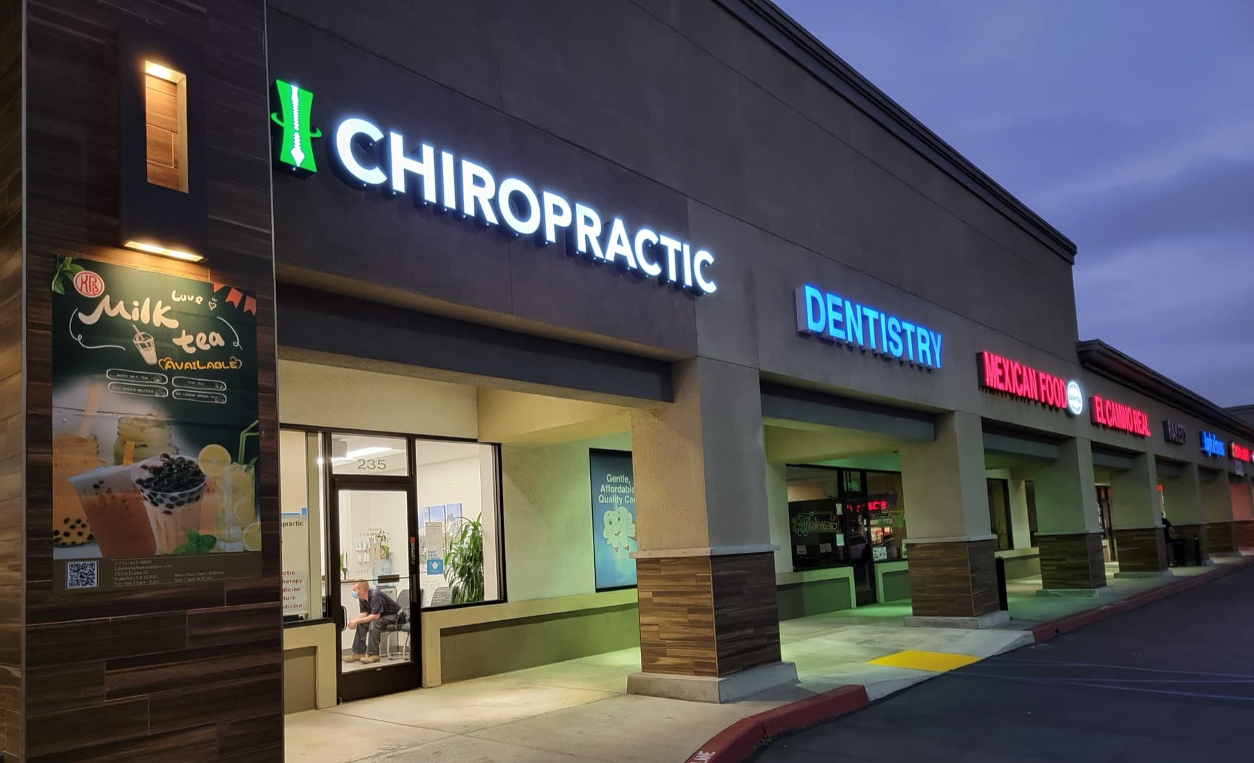Hoops Chiropractic, Chiropractors in Fullerton