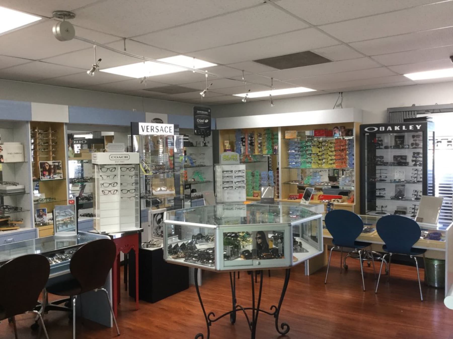 New World Optometric Center, Optometrists in Fullerton