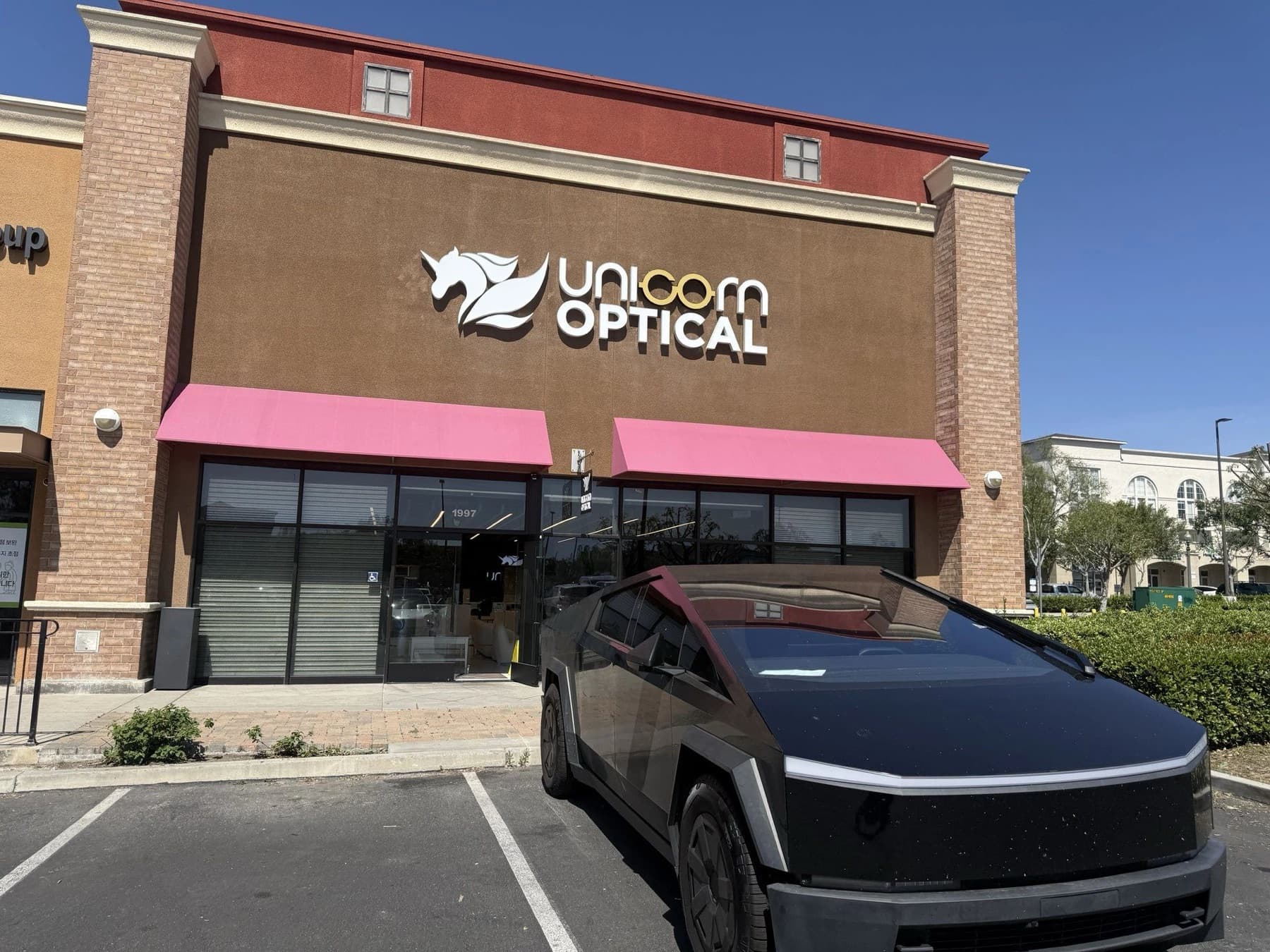 Unicorn Optical, Optometrists in La Habra